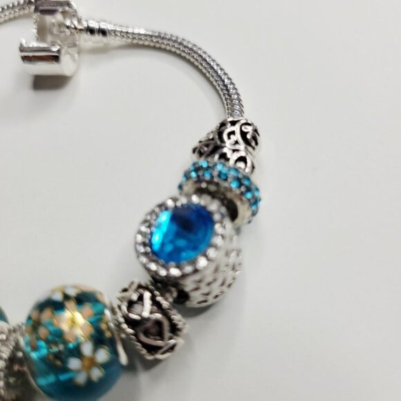 NWT Pandora Style Charm Bracelet Blue Silver Snap Lock Sparkle, Glitter Hearts M - Picture 5 of 6